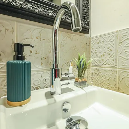 Em 9 - Hypercentremetro Carmes A 5 Min Daire